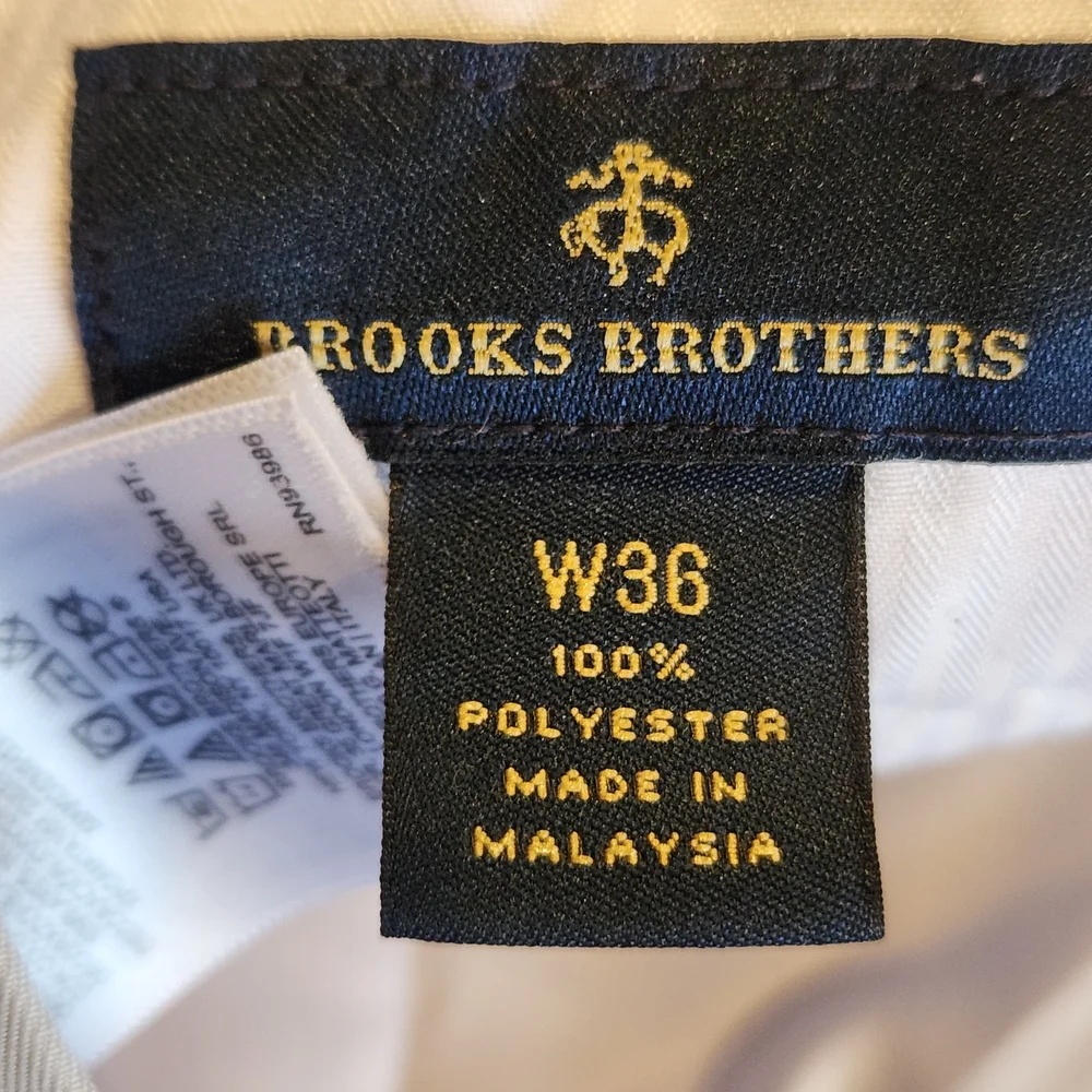 Brooks Brothers Mens Light Tan  Shorts Size 36 EUC